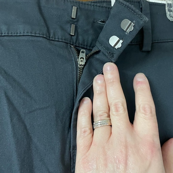 gray Loft size 6 girlfriend chino - Picture 3 of 7